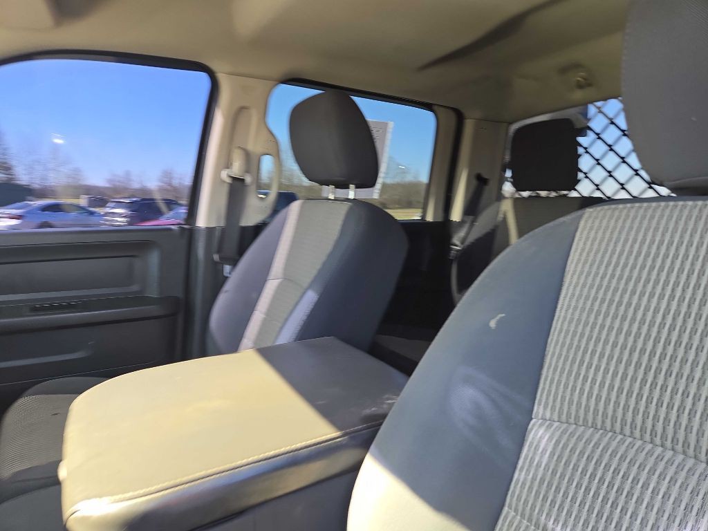 2011 Dodge Ram 3500 Image 9