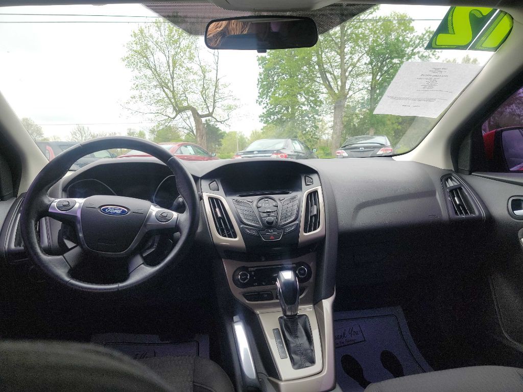 2012 Ford Focus Image 5