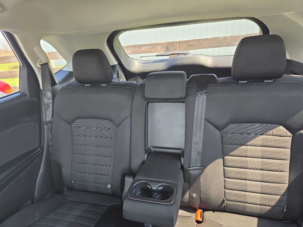 2016 Ford Edge Image 9