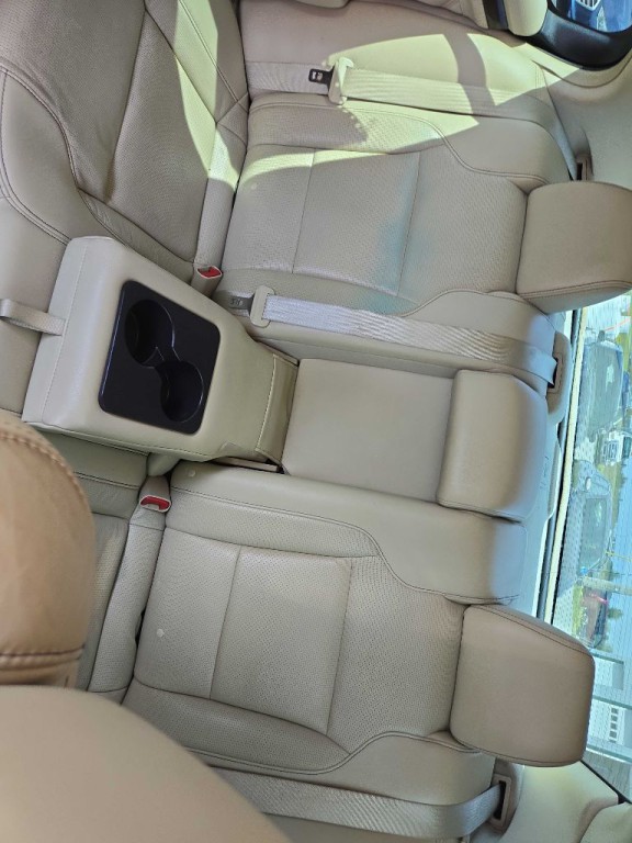 2017 Ford Taurus Image 11