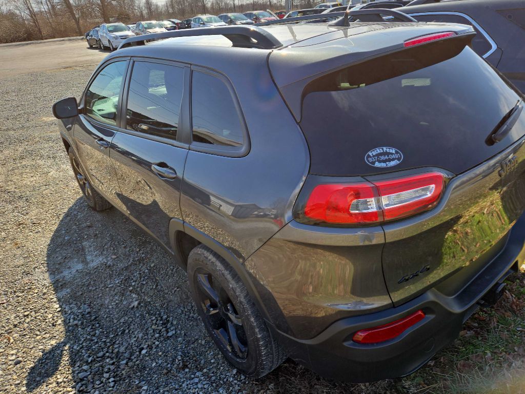 2016 Jeep Cherokee Image 17