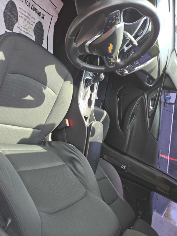 2017 Chevrolet Malibu Image 9