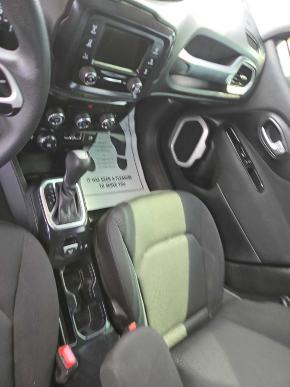 2019 Jeep Renegade Image 8
