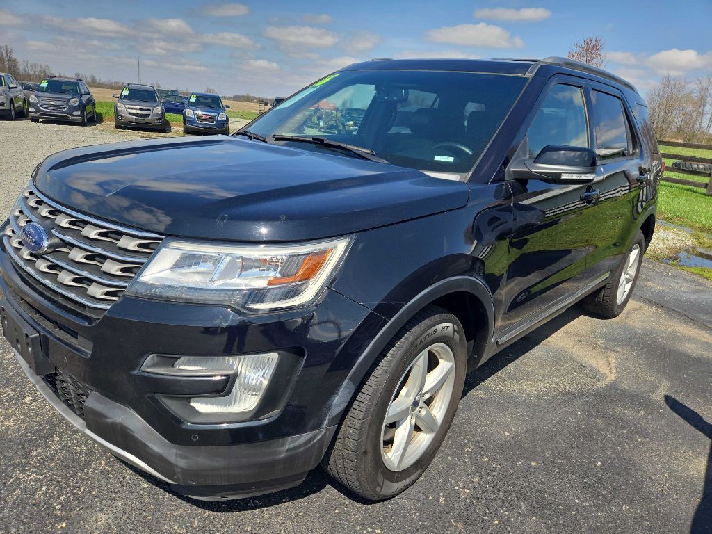 2016 Ford Explorer Image 1