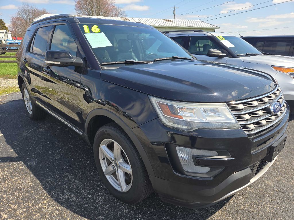 2016 Ford Explorer Image 2