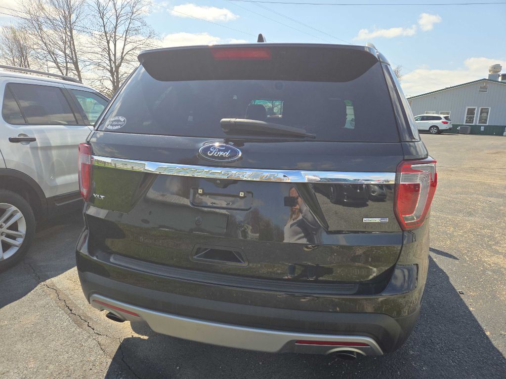 2016 Ford Explorer Image 4
