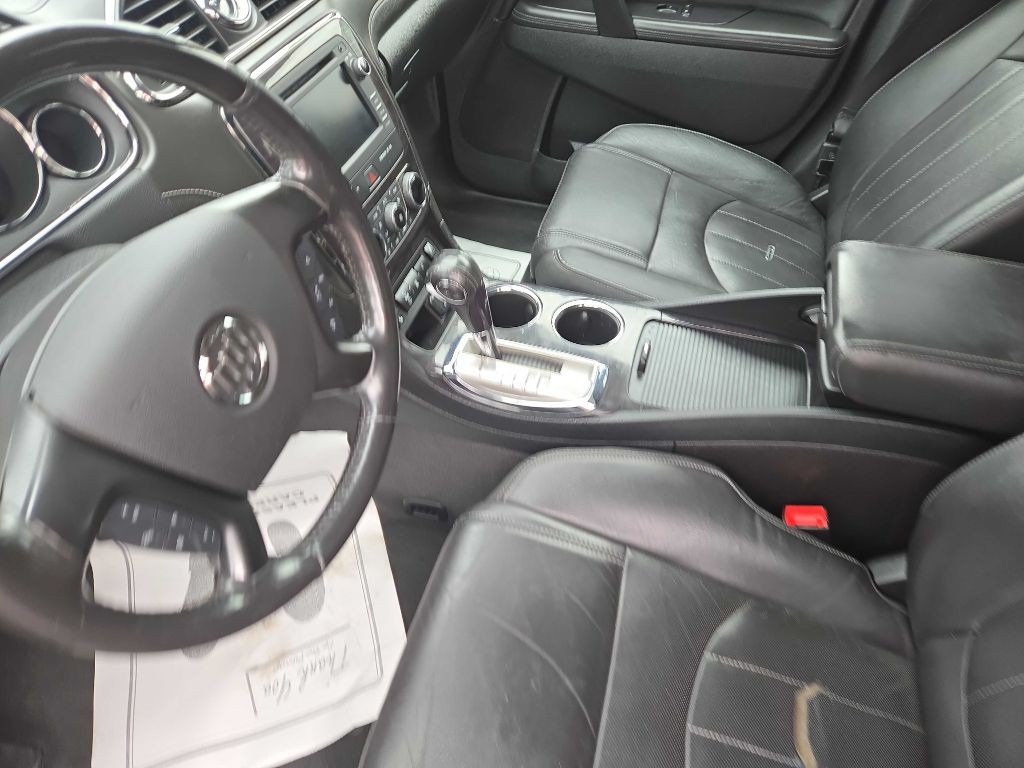 2017 Buick Enclave Image 8