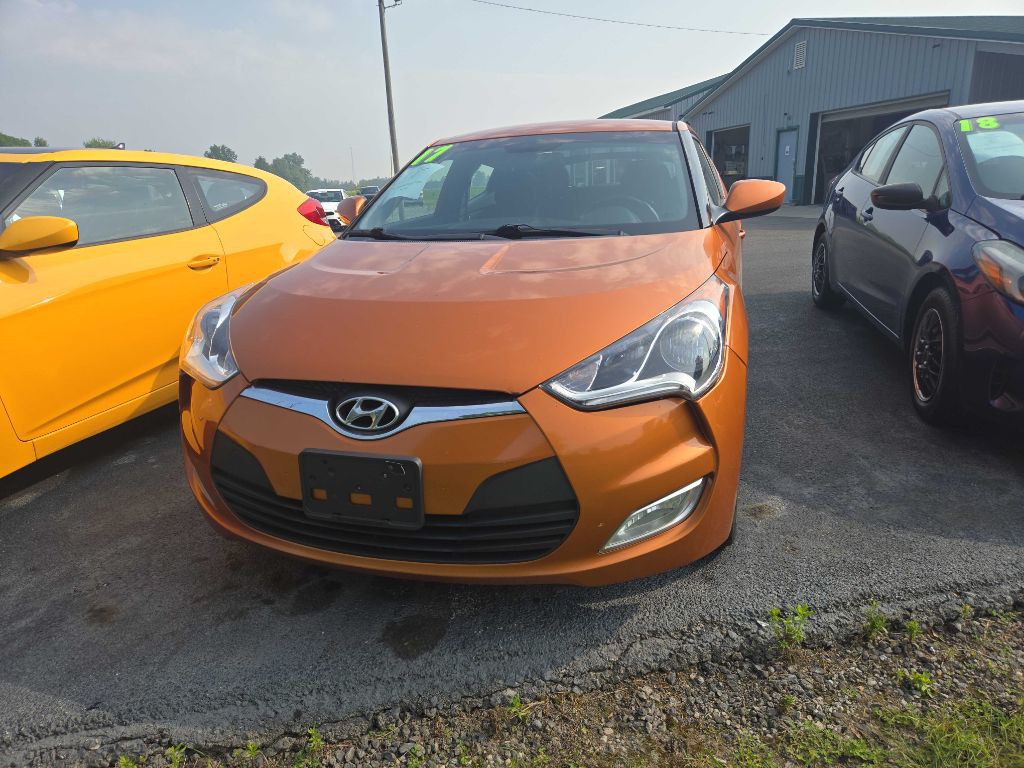 2017 Hyundai Veloster Image 4