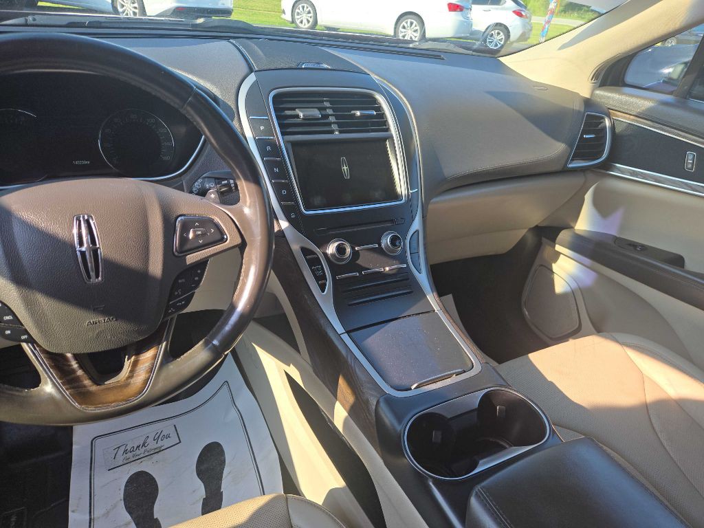 2017 Lincoln MKX Image 8