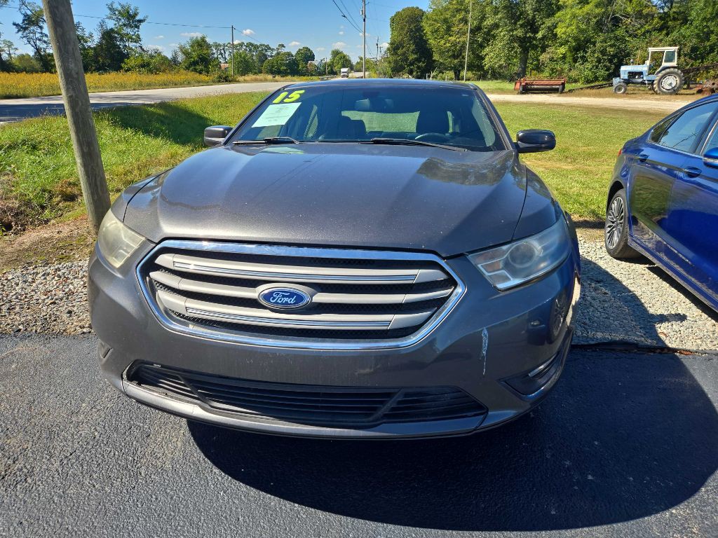 2015 Ford Taurus Image 3