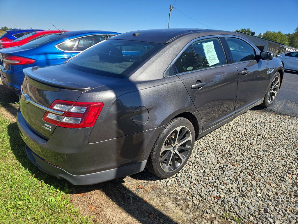 2015 Ford Taurus Image 5