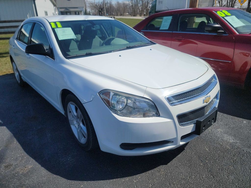 2011 Chevrolet Malibu Image 3
