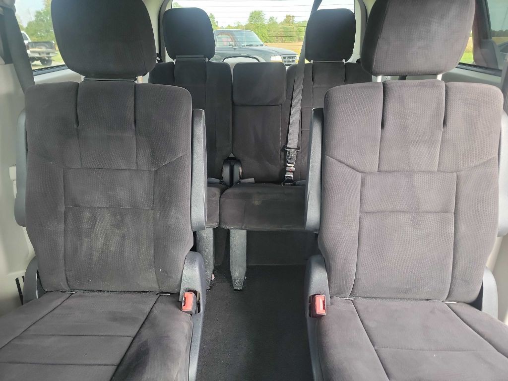 2011 Dodge Grand Caravan Image 7