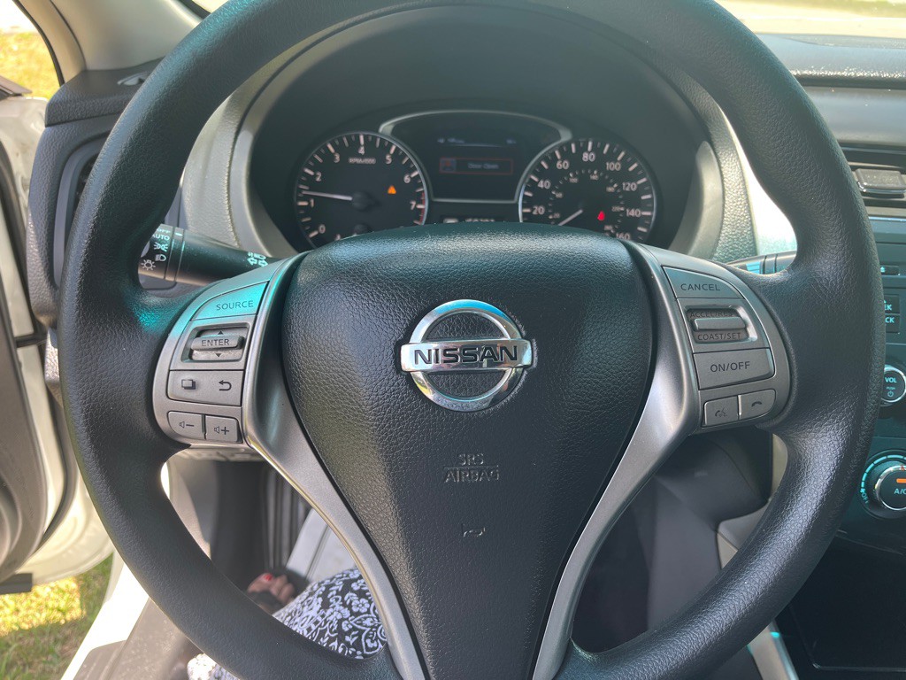 2013 Nissan Altima Image 9