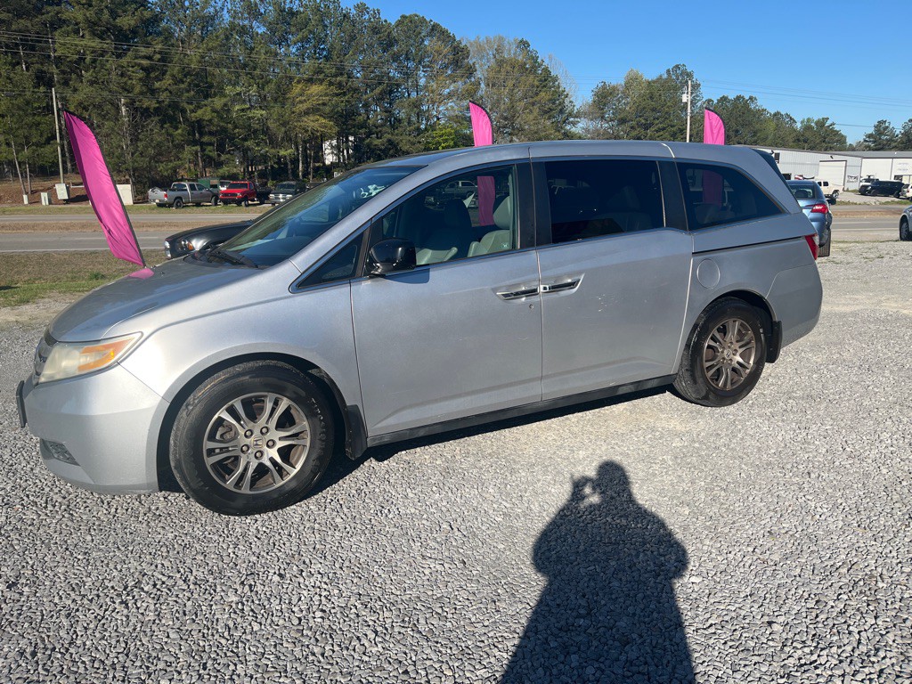 2011 Honda Odyssey Image 1