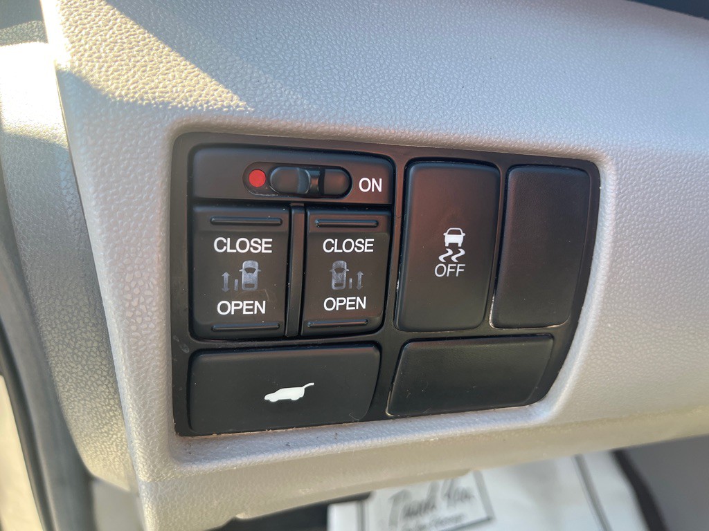 2011 Honda Odyssey Image 15