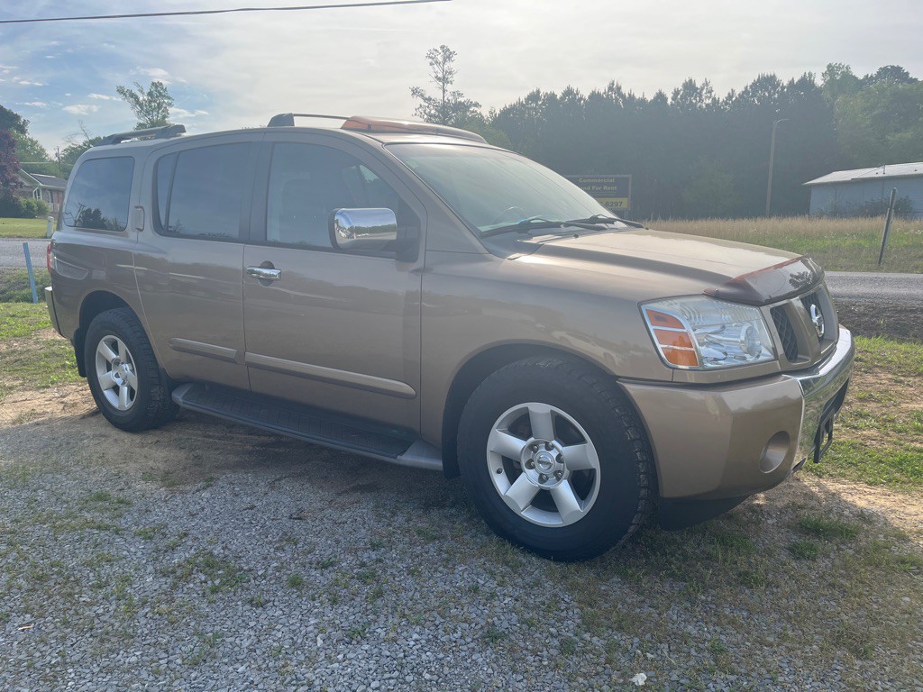 2004 Nissan Armada Image 2