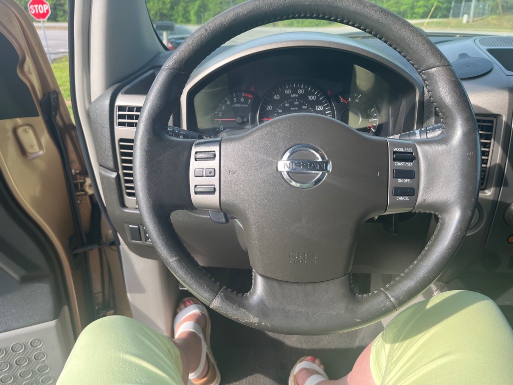 2004 Nissan Armada Image 7