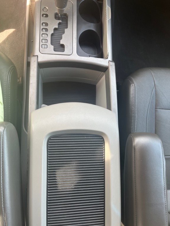 2004 Nissan Armada Image 12