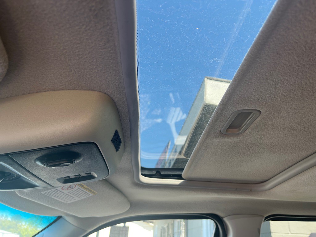 2002 Mercury Mountaineer Image 9