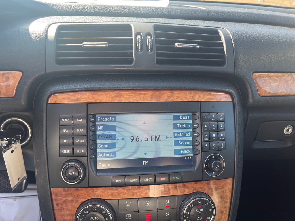 2008 Mercedes-Benz R-Class Image 10