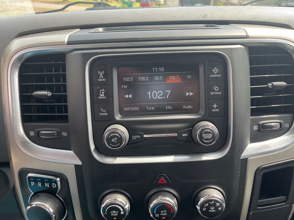 2014 RAM 1500 Image 9