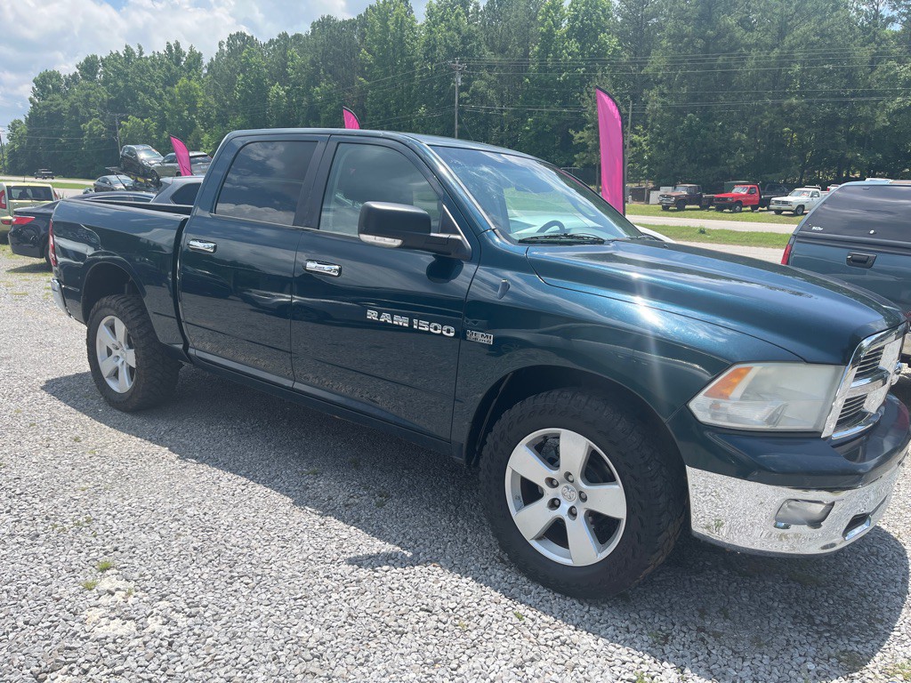 2011 Dodge Ram 1500 Image 2