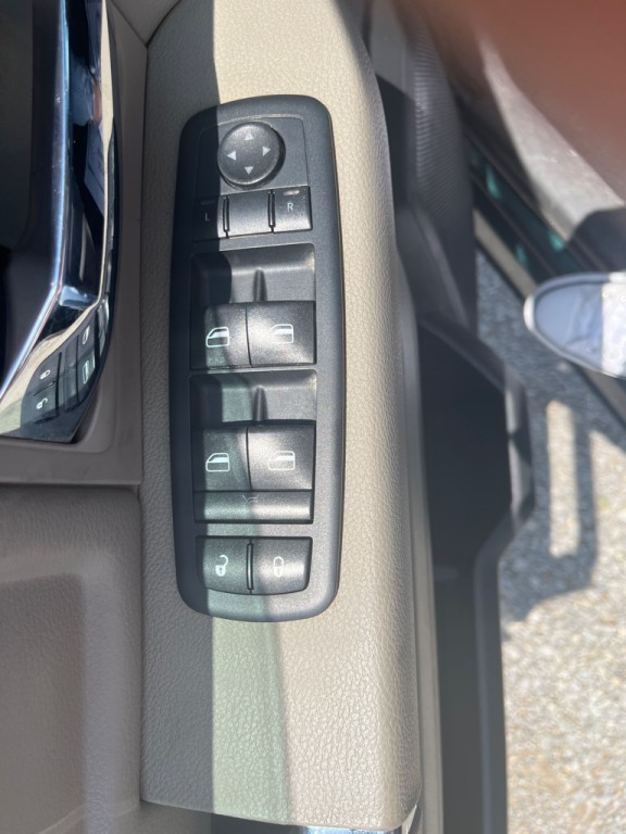 2011 Dodge Ram 1500 Image 9