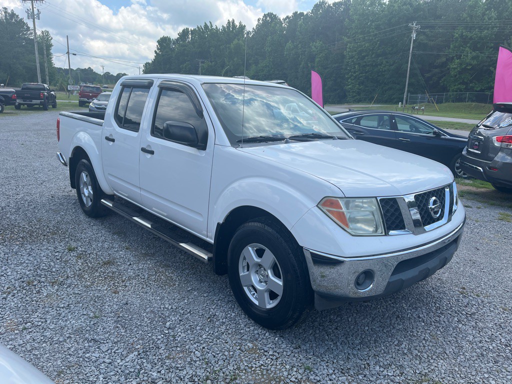 2007 Nissan Frontier Image 2