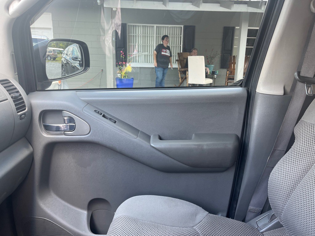 2007 Nissan Frontier Image 8