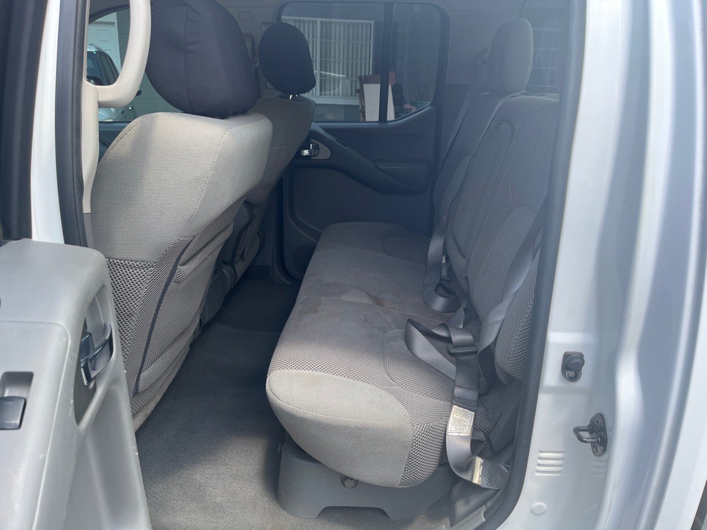2007 Nissan Frontier Image 9
