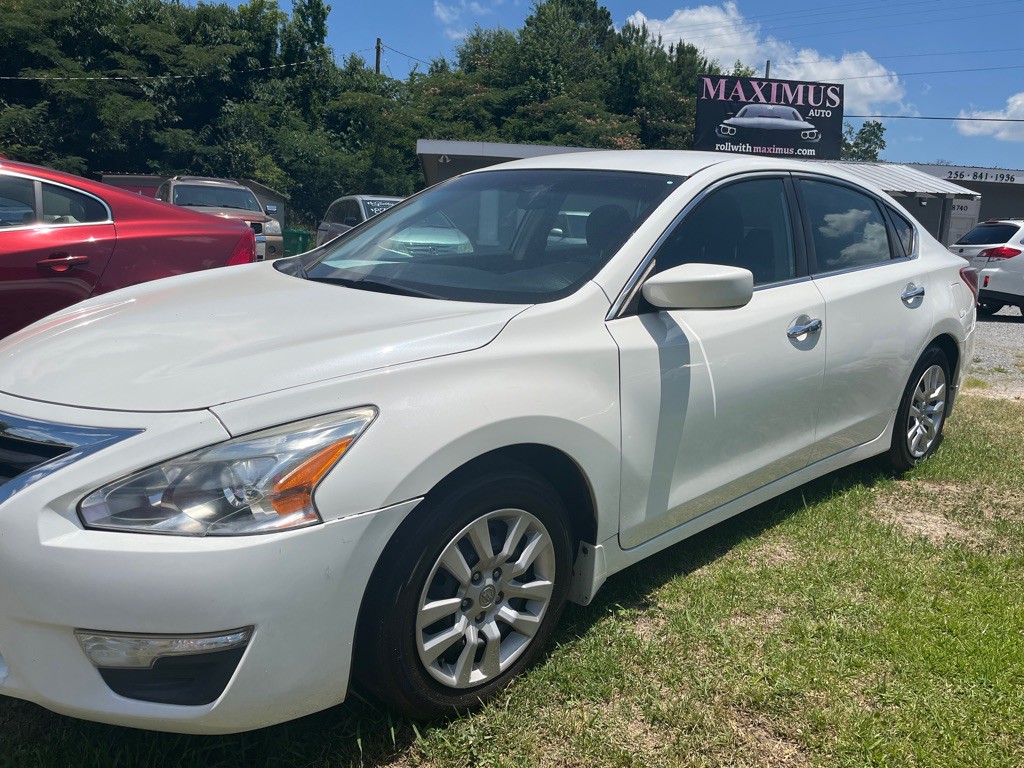 2013 Nissan Altima Image 1
