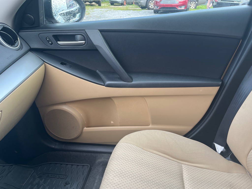 2010 Mazda Mazda3 Image 10