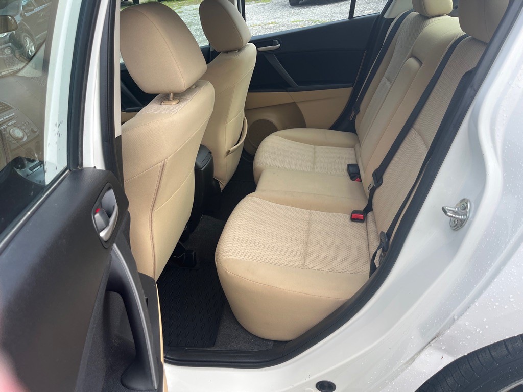 2010 Mazda Mazda3 Image 12