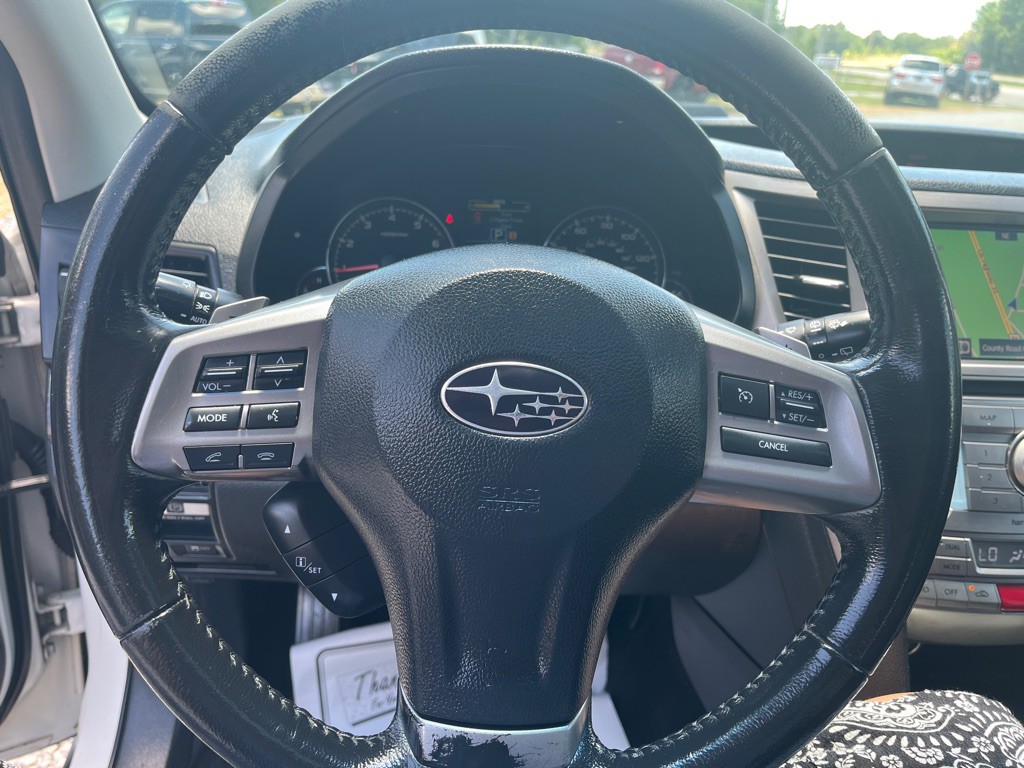 2013 Subaru Outback Image 12