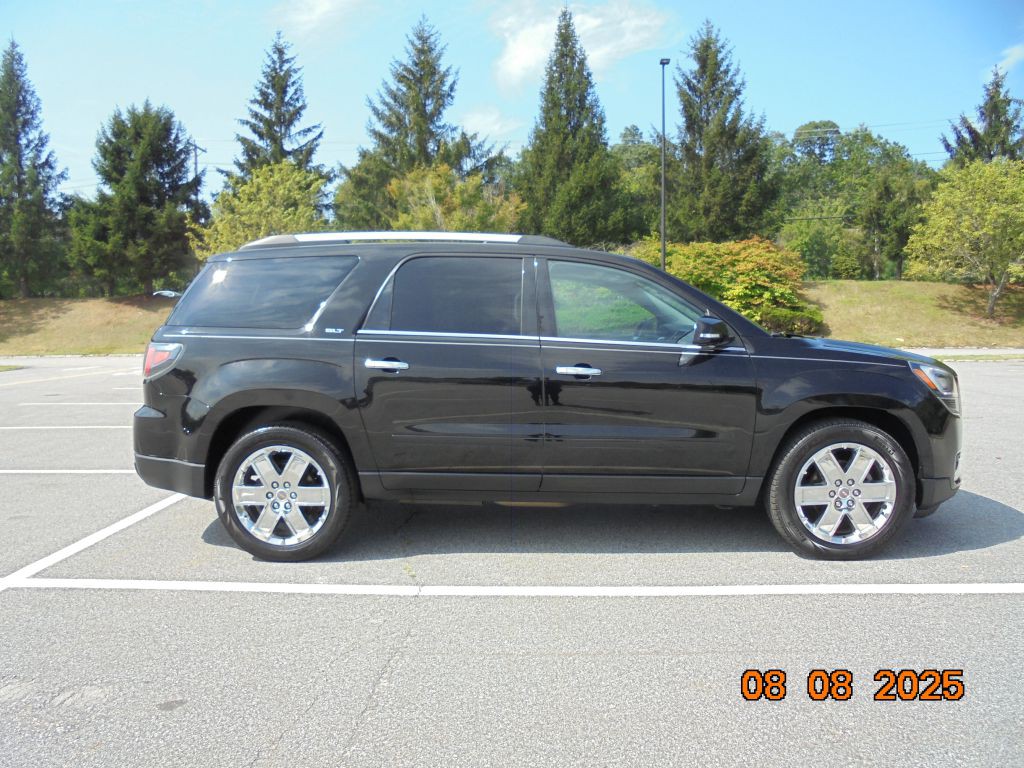2017 GMC Acadia Image 3
