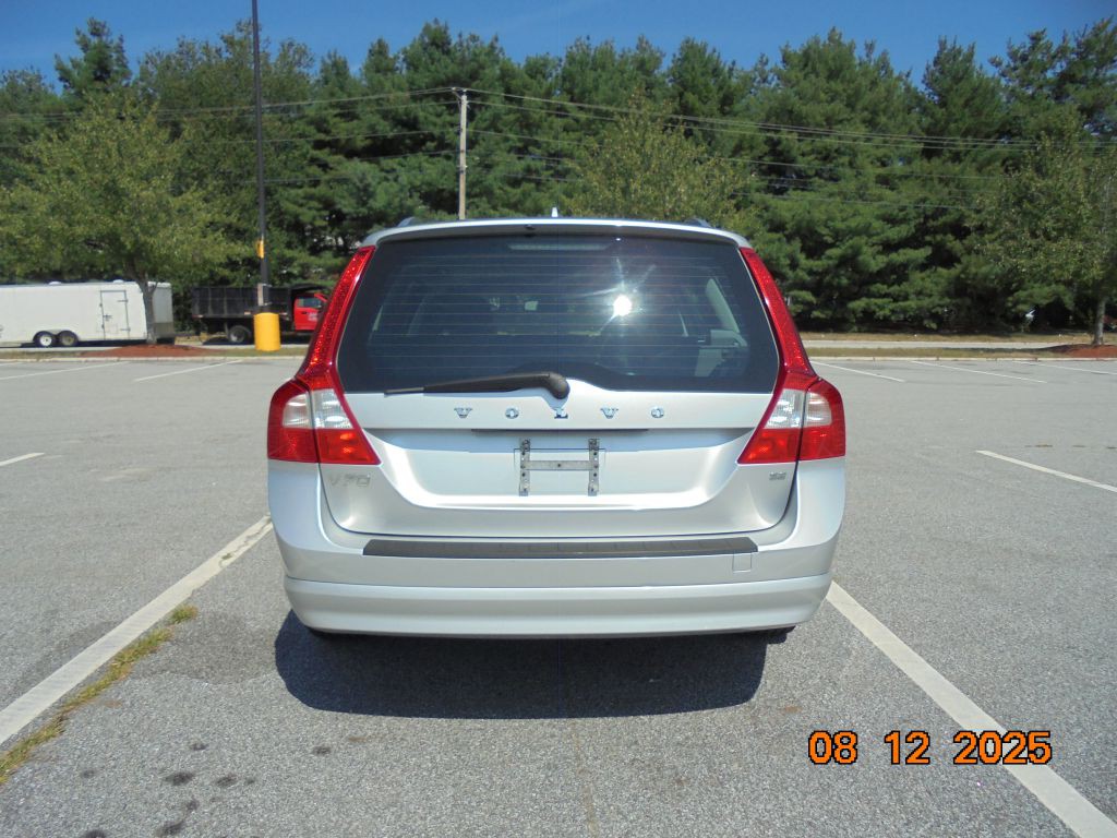 2010 Volvo V70 Image 5