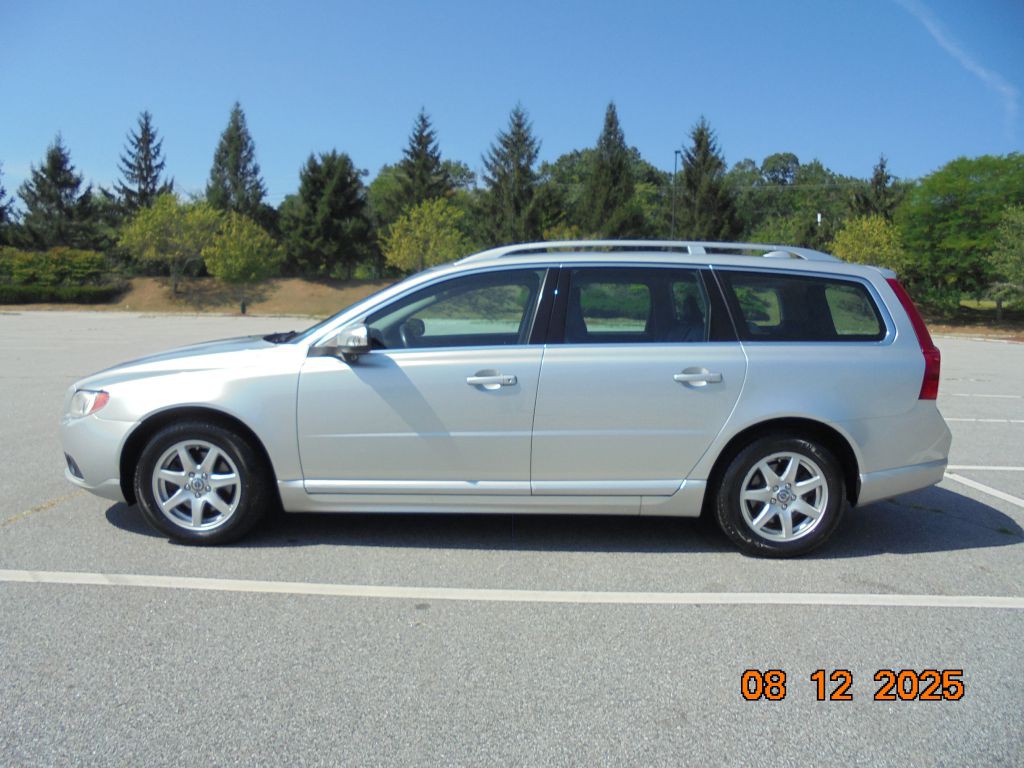 2010 Volvo V70 Image 7