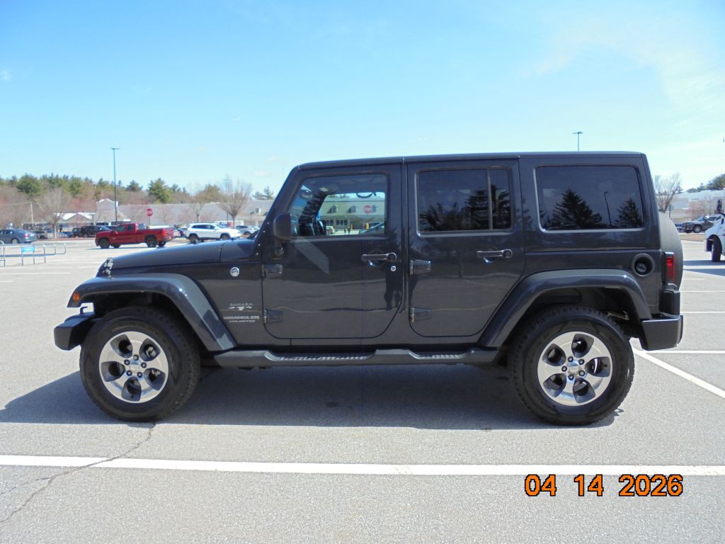 2017 Jeep Wrangler Unlimited Image 2