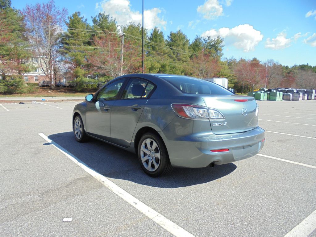 2012 Mazda Mazda3 Image 4