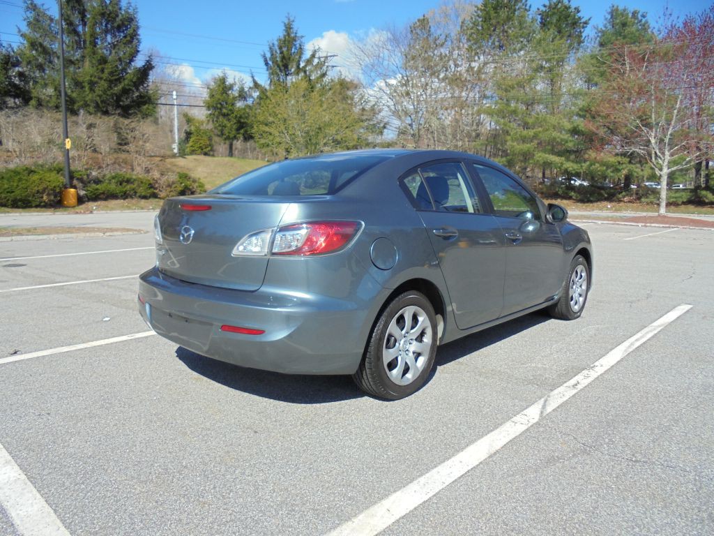 2012 Mazda Mazda3 Image 6