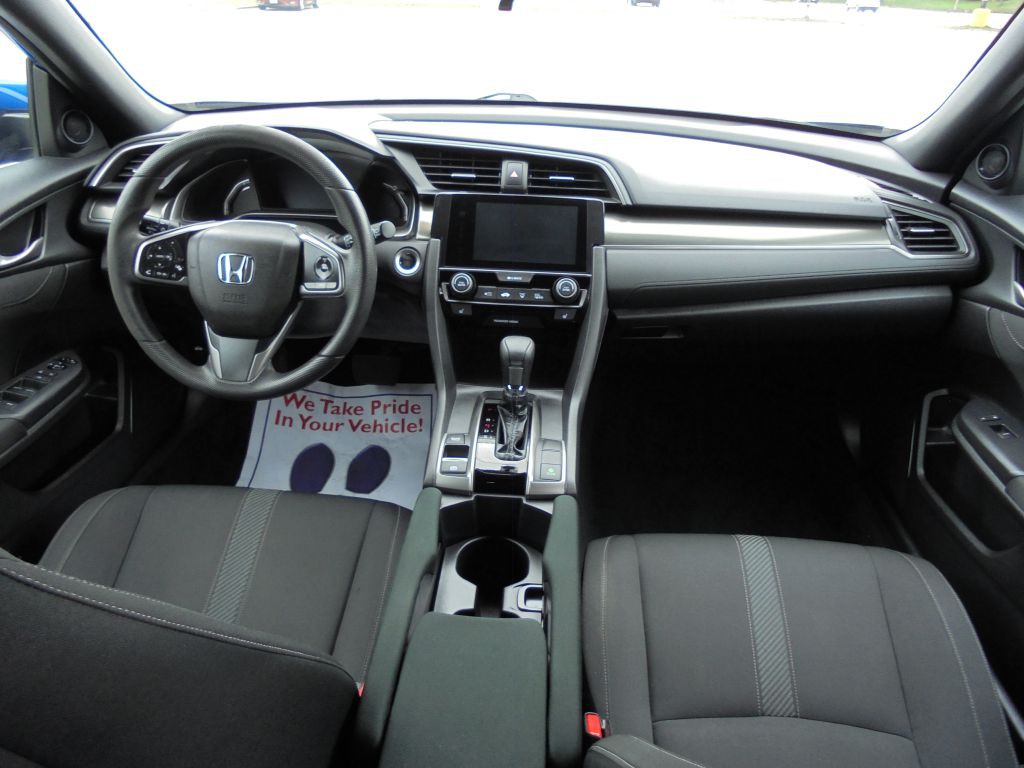 2018 Honda Civic Image 11