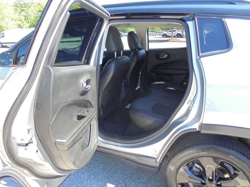 2019 Jeep Compass Image 10