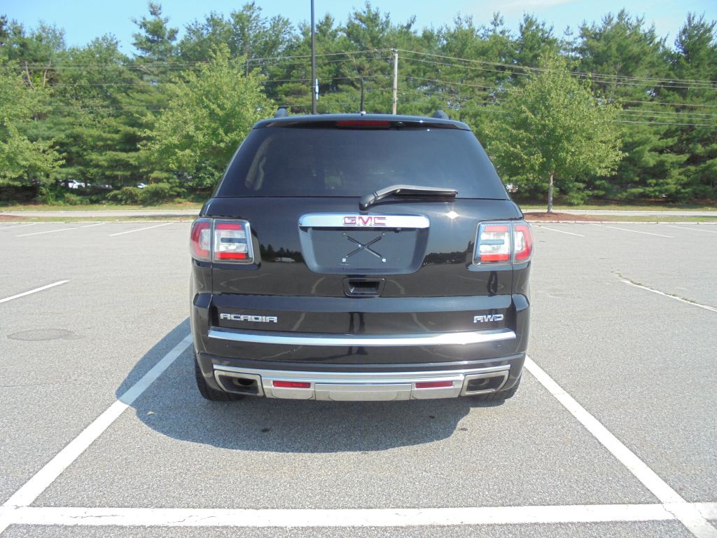 2016 GMC Acadia Image 4