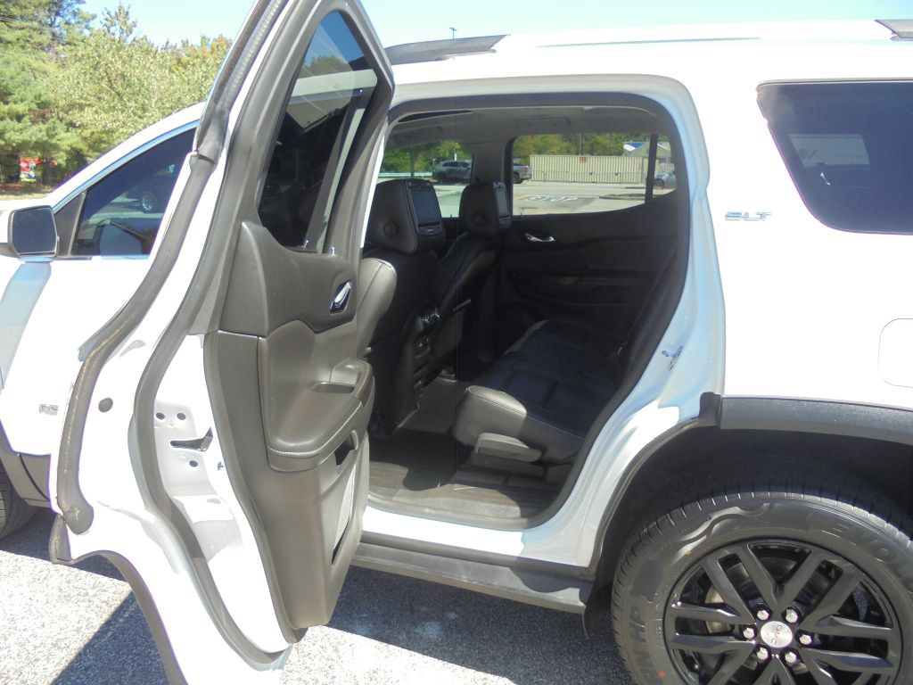 2017 GMC Acadia Image 10