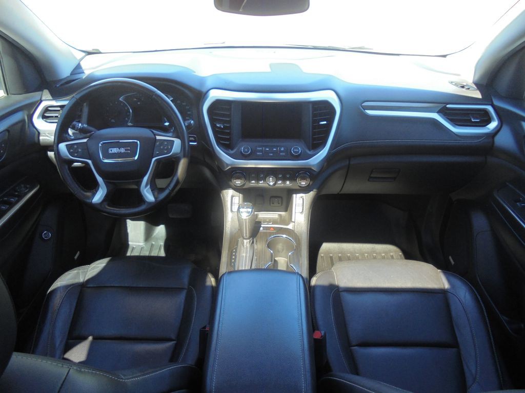 2017 GMC Acadia Image 11