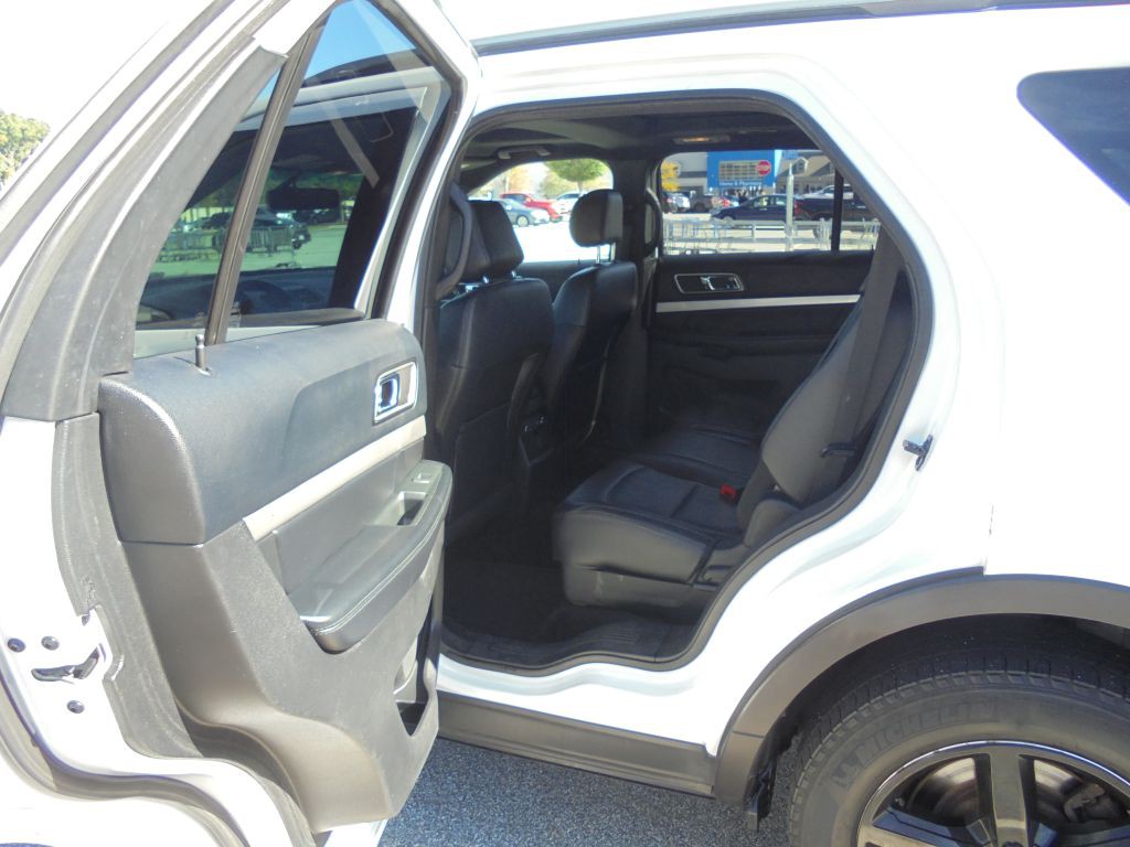 2016 Ford Explorer Image 10