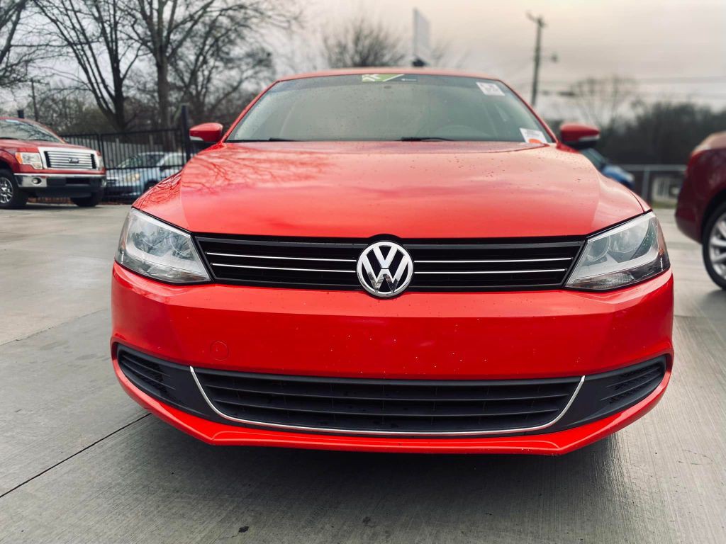 2012 Volkswagen Passat Image 1