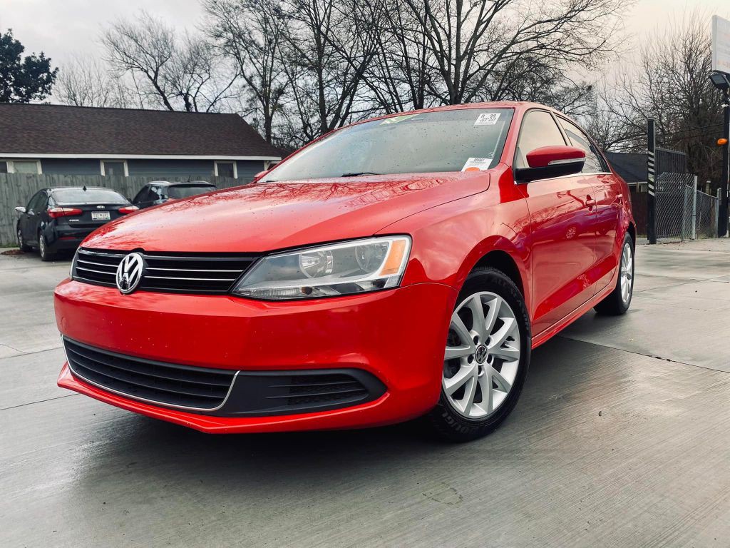 2012 Volkswagen Passat Image 2