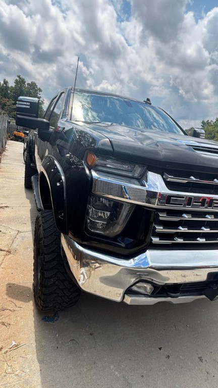 2021 Chevrolet Silverado 1500 Image 2